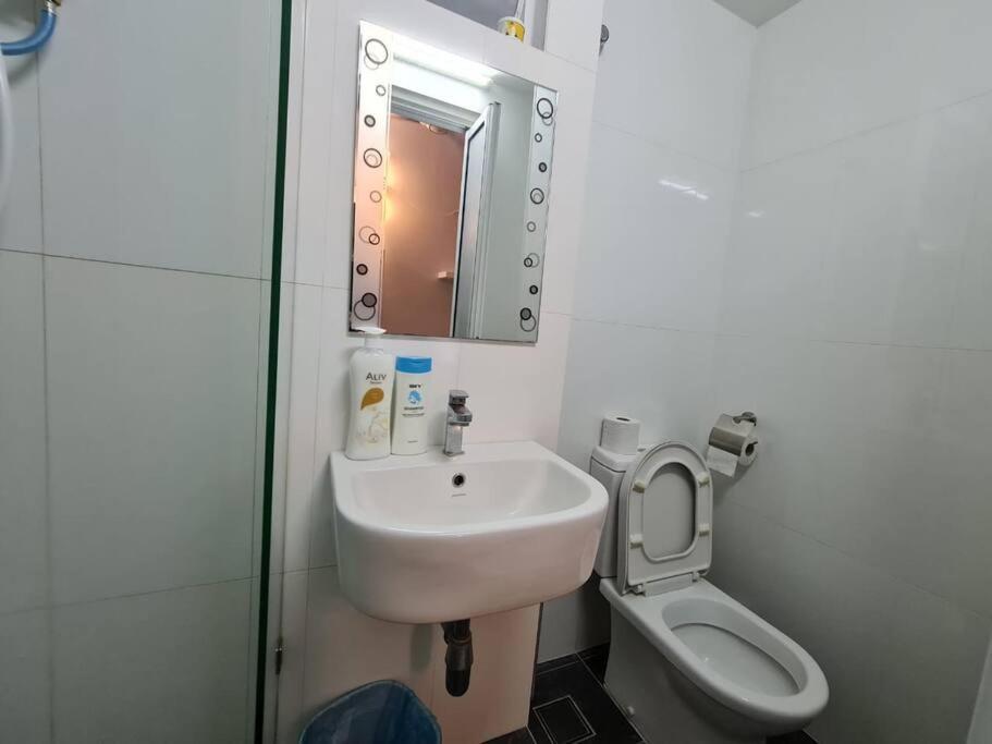 Maritime Luxury Duplex 2bedrooms 6-10pax * Jelutong
