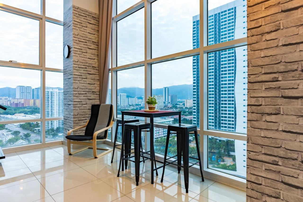 Maritime Luxury Duplex 2bedrooms 6-10pax Jelutong